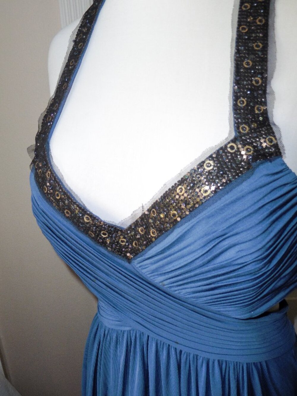 BCBGMaxazria Embellished Sequin Side/Back Cut-Outs Dress Medium? Y2K Vintage - Picture 5 of 8